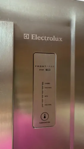 Geladeira Frost Free Electrolux