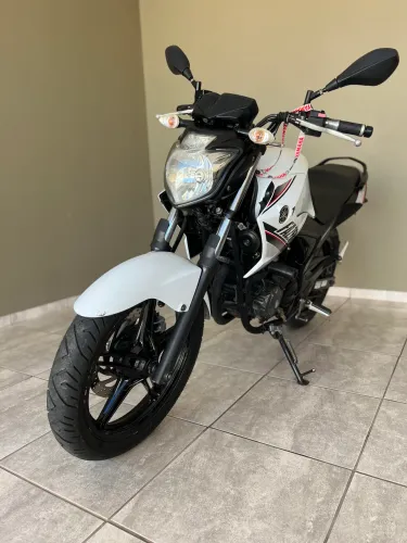 Yamaha Fazer 250 - 2015