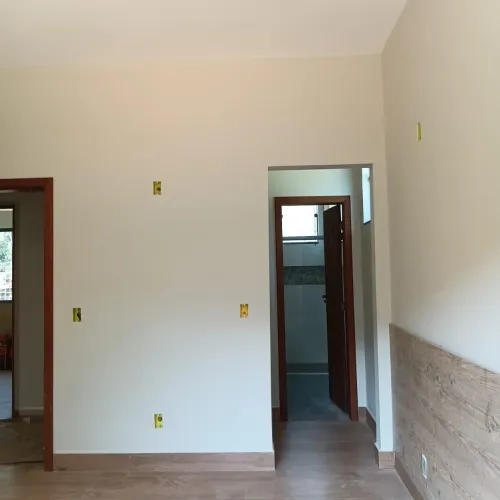 Pintor e pedreiro de acabamento