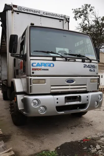 Vende-se caminhão Ford cargo 2428
