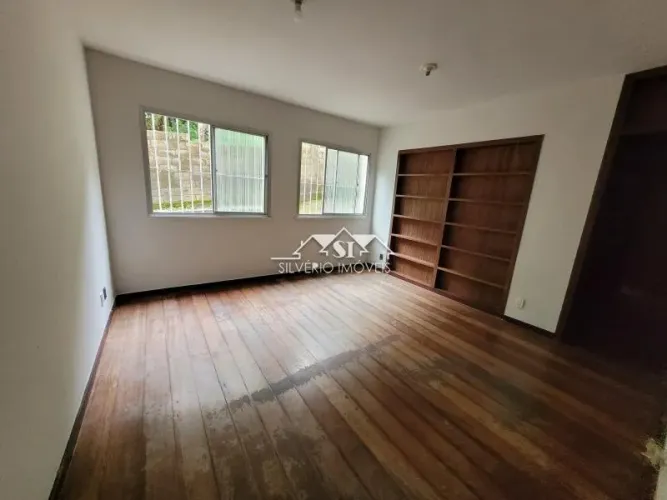 Apartamento- Petrópolis, São Sebastião