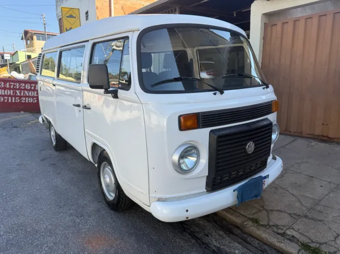 Volkswagen Kombi Standard 1.4 MI Total Flex 8V 2009