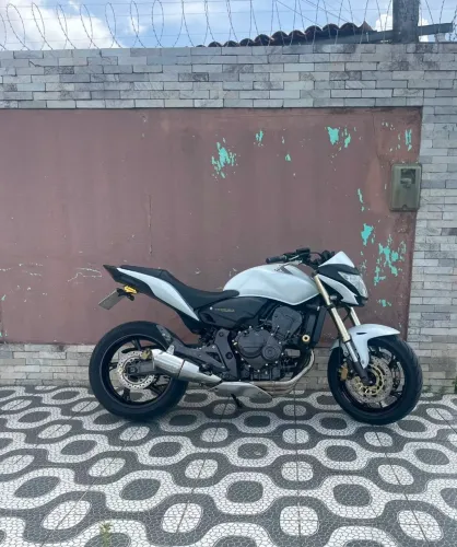 Hornet 600, sem nada pra fazer