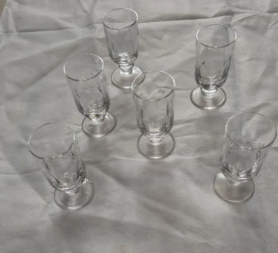 06 CÁLICES LICOR CRISTAL LAPIDADO 