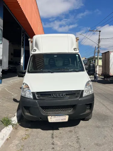 Iveco Daily 35s14 3.0 16V Turbo Diesel Mec. 2012