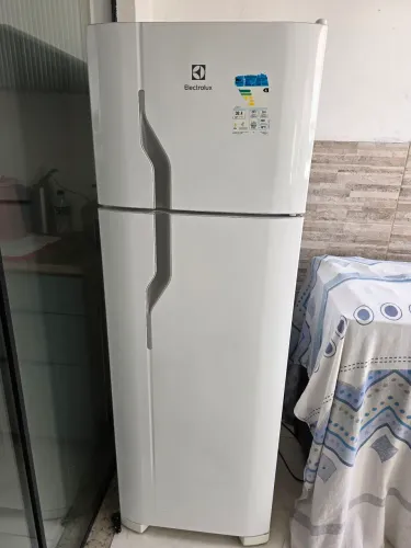 Vendo geladeira Electrolux