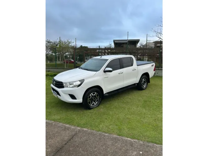 Toyota Hilux CD 4X4 2.8 Diesel Mec. 2020