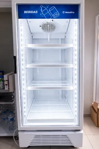 Expositor Vertical Metalfrio Optima 572l 1 Porta Branco 