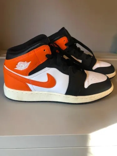 Tênis Nike Jordan Tamanho 37 - Usado 2 vezes