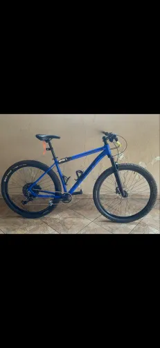 Bicicleta First Aro 29