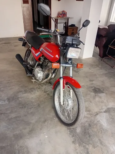 Vendo CG 125 ano 1984 valor 5.500