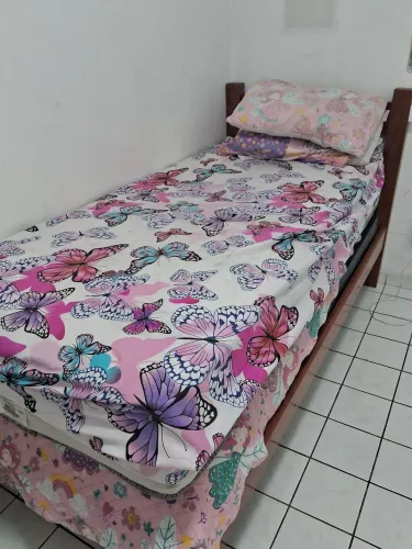 Cama solteiro com colchao