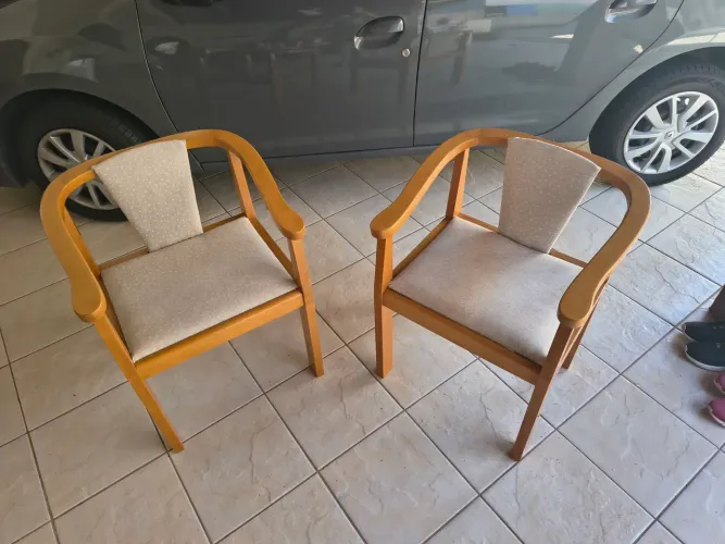 Vendo Par de cadeiras em ótimo estado