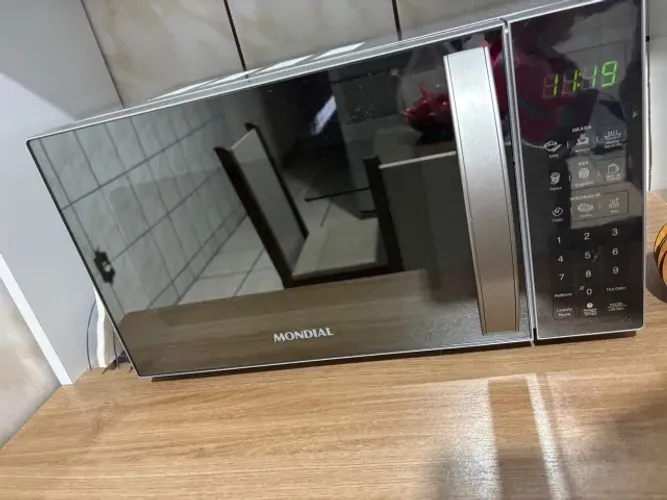 Microondas com apenas 4 meses de uso