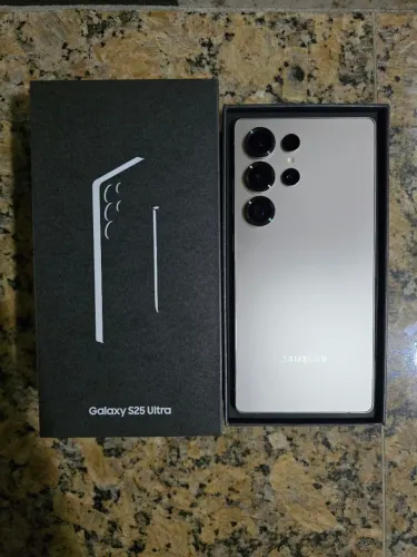 Samsung Galaxy S25 Ultra 256gb - Semi-Novo