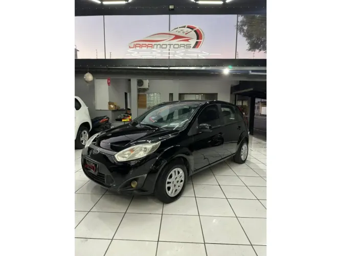 Ford Fiesta 1.0 Rocam SE Plus Hatch 8V Flex 4P Manual 2012