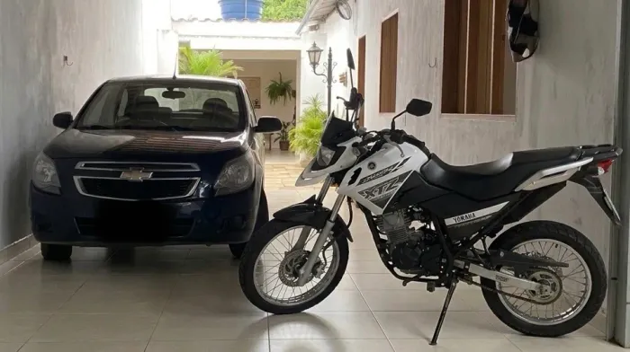 Troco os 2 por carro  ou picape 