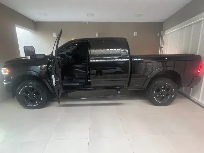 Ram 2500 Laram. 6.7 Night ED. TB CD 4X4 DIE 2021