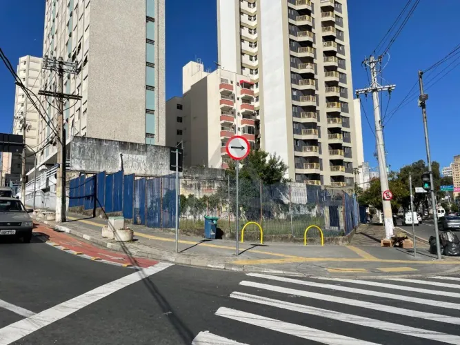 Terreno à venda e para alugar em Campinas, Botafogo, com 770 m²