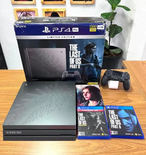 PS4 PRO THE LAST OF US PART II