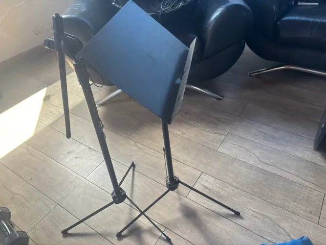 Kit pedestal e apoio de tablatura