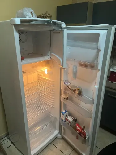 Vendo geladeira