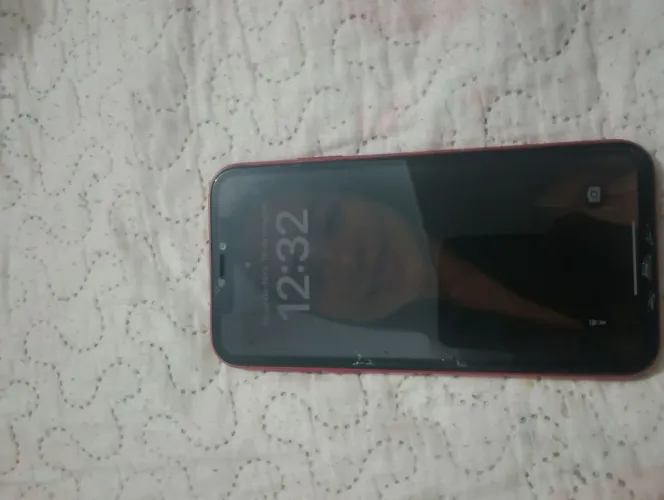 Vende iPhone 11 