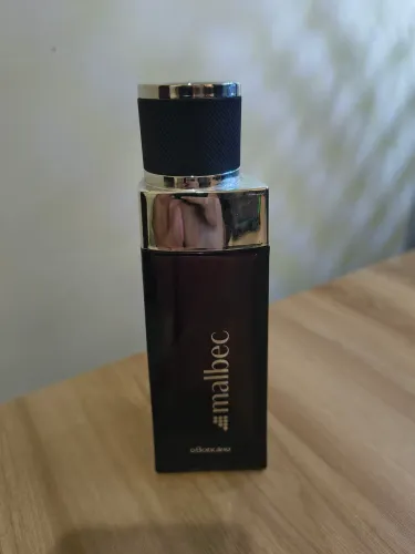 Frasco de Perfume Malbec