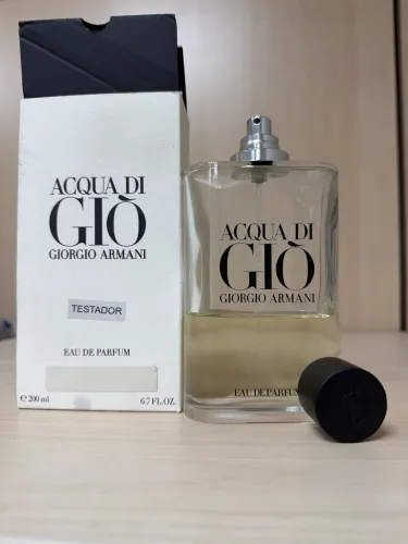 Acqua di Gió 200ml com pelo menos 70ml de perfume
