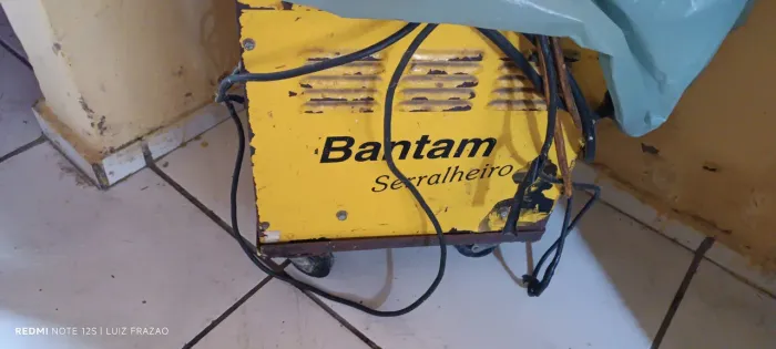 Máquina de solda elétrica Esab