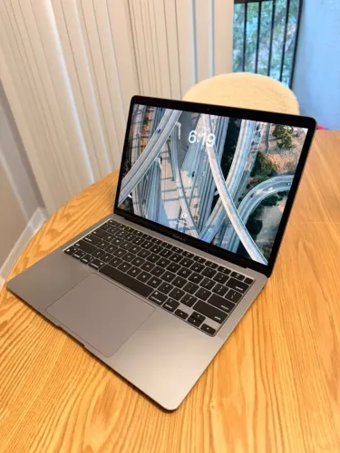 MacBook Air M1 Com carregador