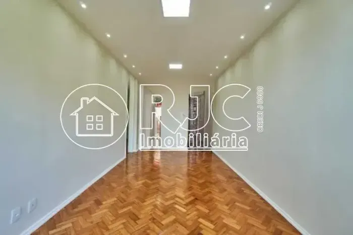 Imóvel para venda possui 52 metros quadrados com 2 quartos em Tijuca - Rio de Janeiro - RJ