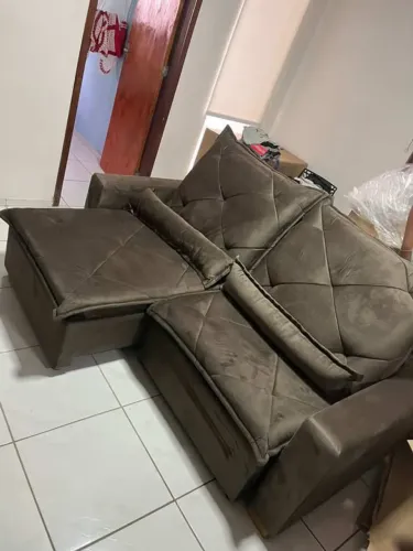 Sofá retrátil e reclinável