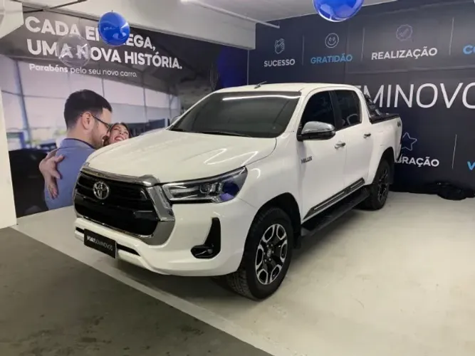Toyota Hilux CD SRV 4X4 2.8 TDI Diesel Aut. 2024