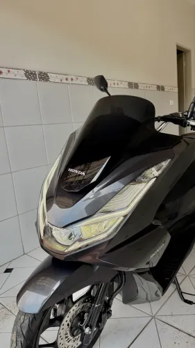 Vendo PCX 160 CBS, 2023, ÚNICO DONO, SEM MARCAS DE USO.