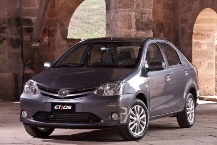 Toyota Etios X Sedan 1.5 Flex 16V 4P Mec. 2014