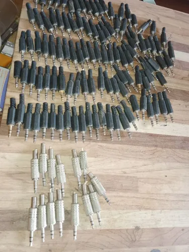 Plugues P2 stereo 