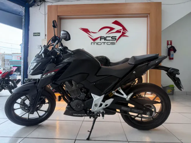 HONDA CB/300 F UNICO DONO IMPECÁVEL 