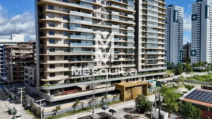 Apartamento à Venda no Pent Haus Bessa | 3 Suítes e Vista Mar