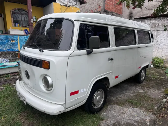 Volkswagen Kombi Standard/ Luxo/ Serie Prata (álcool) 2001