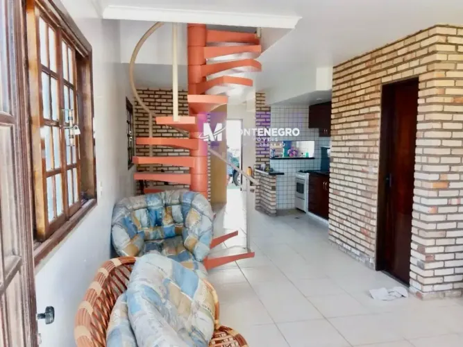 Casa em condomínio para venda com 3 quartos em Aquiraz - CE.