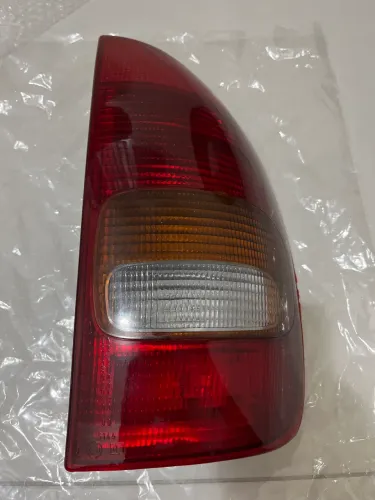 Lanterna traseira Corsa hatch original GM 