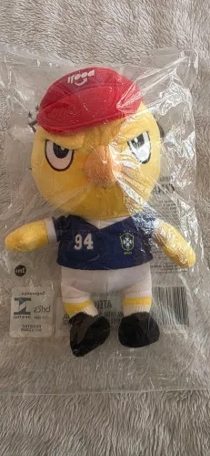 Pelucia Canarinho Copa do Mundo 2026 Brasil