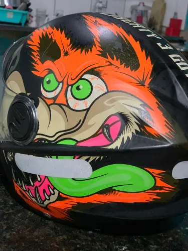 Capacete personalizado