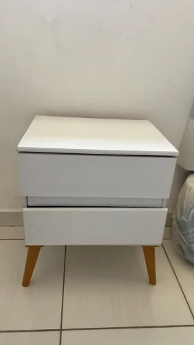 Mesa de cabeceira barata