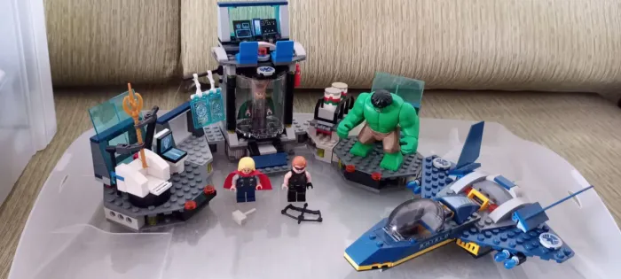LEGO Marvel Super Heroes - Hulk Helicarrier Breakout