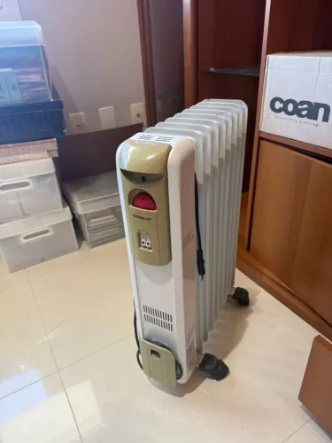 Aquecedor Elétrico a Óleo Expanlux com Rodinhas