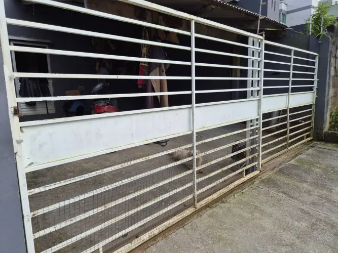 Portão grade, com motor, para garagem 6metros 2 folhas