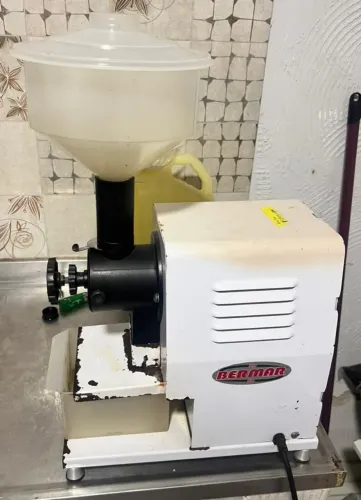 Máquina de Moer Grãos Café Eletrica Industrial 