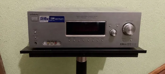 Receiver de áudio e vídeo da Sony (Digital Audio/Video Control Center), modelo STR-KM5000
